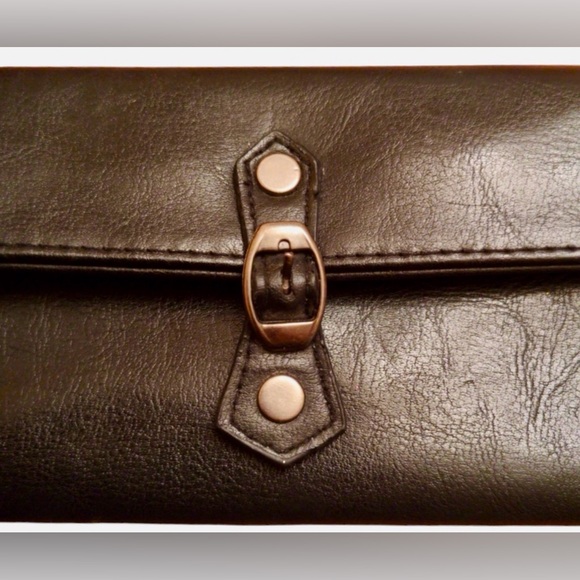 VICTORIAS SECRET WRISTLET WALLET - Picture 3 of 4